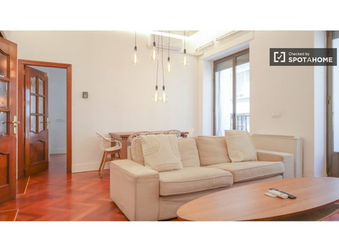 Malasaña'nın, Madrid kiralık 2 odalı daire - Apartman Daireleri