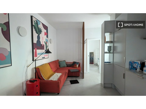 2-Zimmer-Wohnung zur Miete in Moscardó, Madrid - Wohnungen