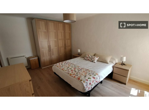 2-Zimmer-Wohnung zur Miete in Moscardó, Madrid - Wohnungen
