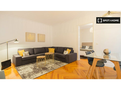 Paseo Del Prado, Madrid'de kiralık 2 yatak odalı daire - Apartman Daireleri