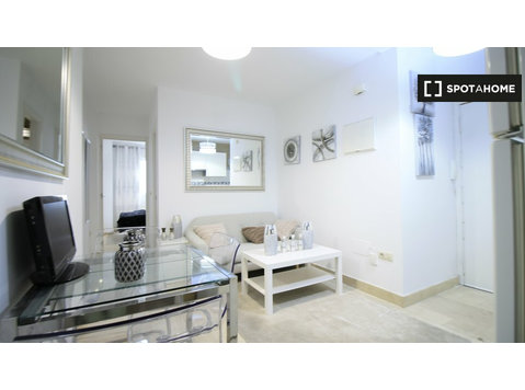 Apartamento de 2 quartos para alugar em Puerta Del Angel,… - Apartamentos