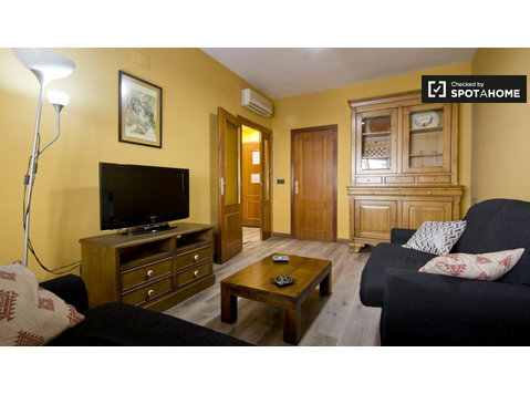 2-pokojowe mieszkanie do wynajęcia w Puerta de Toledo w… - Mieszkanie