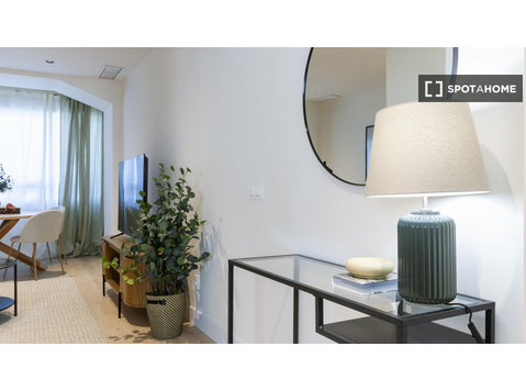 Apartamento de 2 quartos para alugar em Nueva España, Madrid - Apartamentos