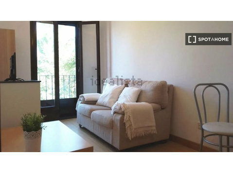 Appartamento con 2 camere da letto in affitto nel Real… - Appartamenti