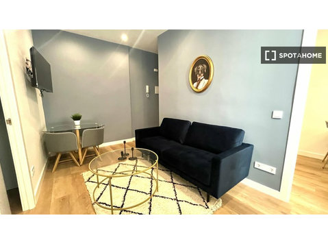 Apartamento de 3 quartos para alugar em Embajadores - Apartamentos