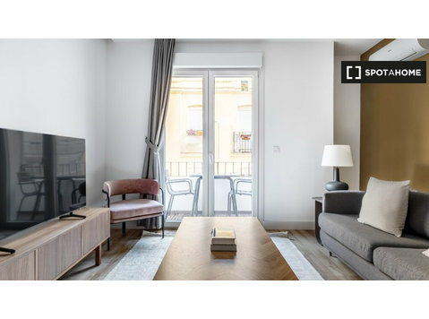 Fuente Del Berro, Madrid'de kiralık 3 yatak odalı daire - Apartman Daireleri