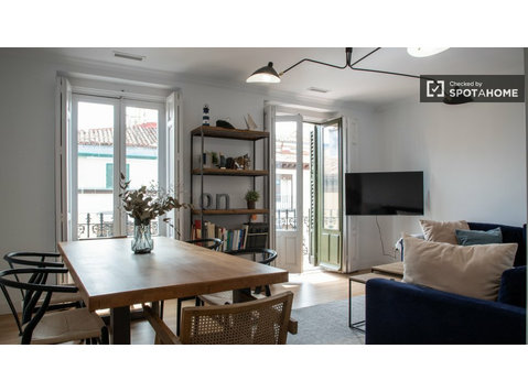 Justicia, Barselona'da kiralık 3 yatak odalı daire - Apartman Daireleri