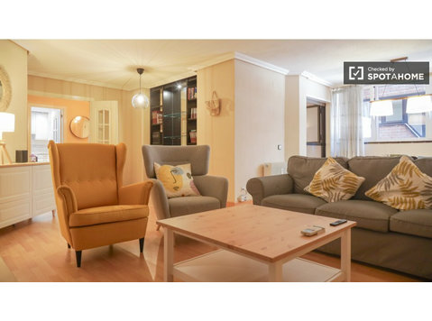 3-bedroom apartment for rent in La Paz, Madrid - Apartments