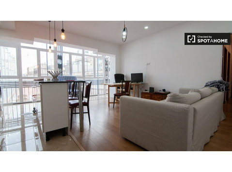 3-bedroom apartment for rent in Puente De Vallecas, Madrid - Apartments