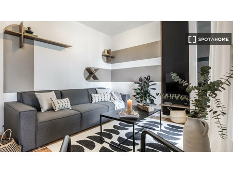3-bedroom apartment for rent in Rios Rosas, Madrid - Апартаменти