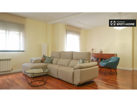 3-bedroom apartment for rent in Trafalgar, Madrid - Apartments