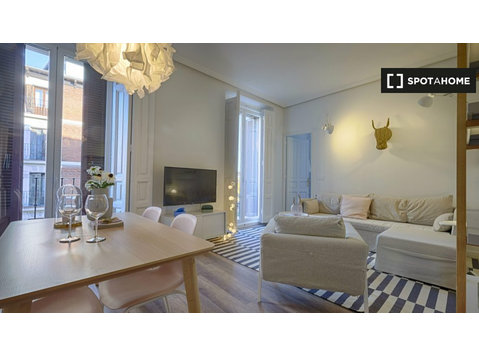 Piso de 3 dormitorios en alquiler en el centro de Madrid - Pisos
