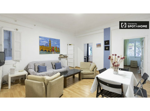 Appartamento con 3 camere da letto a Cuatro Caminos, Madrid - Appartamenti