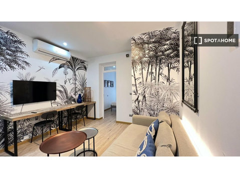 Fuente del Berro, Madrid'de 3 yatak odalı daire - Apartman Daireleri