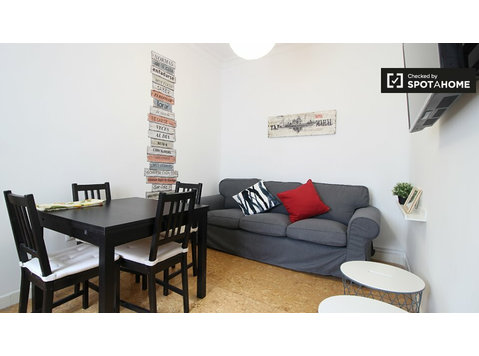 4-pokojowe mieszkanie do wynajęcia w Salamance w Madrycie - Mieszkanie