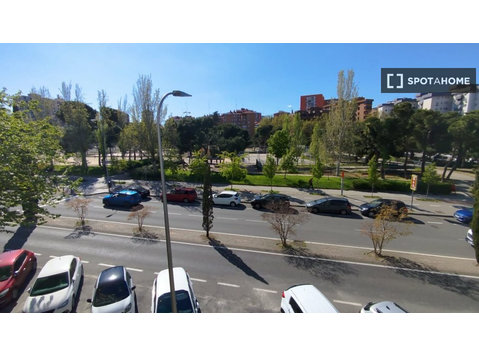 Appartement de 4 chambres à louer à Aluche, Madrid - Appartements
