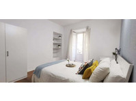 Amplia habitación doble en Madrid - Wohnungen