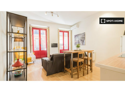 Awesome 1-bedroom apartment for rent in Malasaña, Madrid - Apartmány