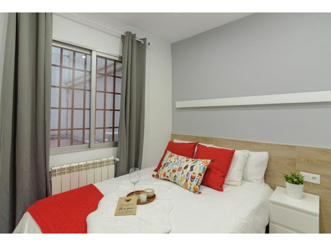 Bonita habitación en Paseo Delicias - Apartments