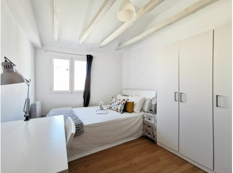 Bonita habitación individual en Santa Catalina - Apartmány