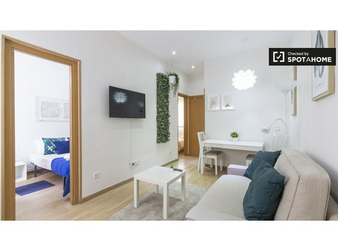 Helle 2-Zimmer-Wohnung in bequemen Atocha zu vermieten - Wohnungen