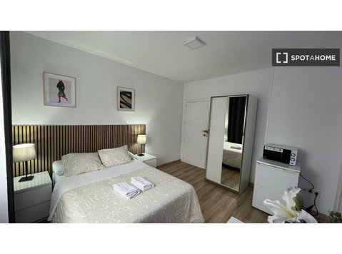Moncloa, Madrid kiralık parlak stüdyo daire - Apartman Daireleri