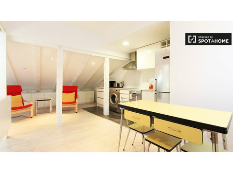 La Latina, Madrid'de kiralık 1 odalı şirin daire - Apartman Daireleri