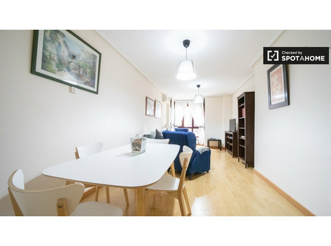 Charming 3-bedroom apartment for rent in Usera, Madrid - Asunnot