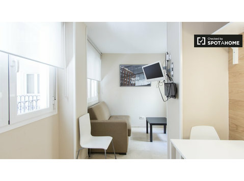 Uroczy apartament typu studio do wynajęcia w Centro, Madryt - Mieszkanie