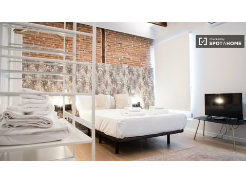 La Latina, Madrid'de kiralık şık 1 yatak odalı daire - Apartman Daireleri