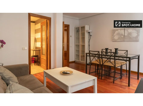 Chic 1-bedroom apartment for rent in Malasaña, Madrid - דירות