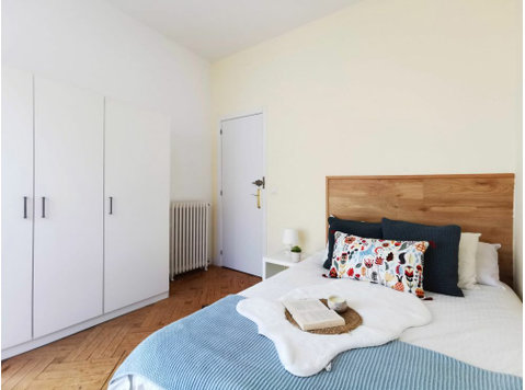 Cómoda habitación en La Latina - Apartments