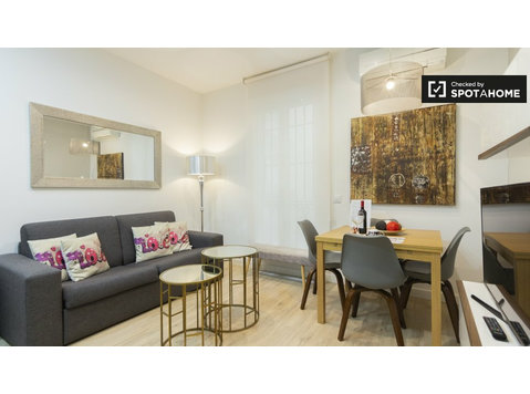Centro, Madrid'de kiralık konforlu 1 yatak odalı daire - Apartman Daireleri