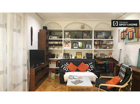 Cosy 1-bedroom apartment for rent in Centro, Madrid - Apartmani