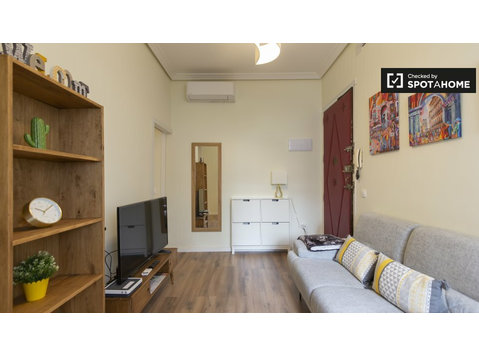 Gemütliche 1-Zimmer-Wohnung zur Miete in Malasaña, Madrid - Wohnungen