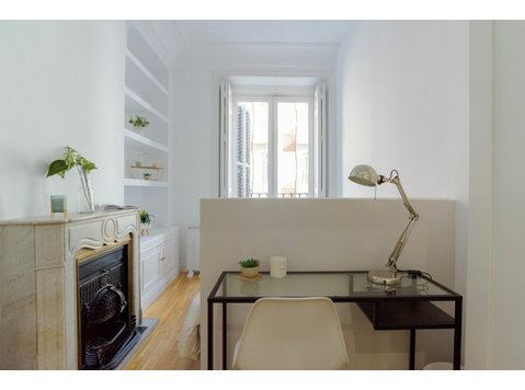 Encantadora habitacion doble en Madrid - Appartementen