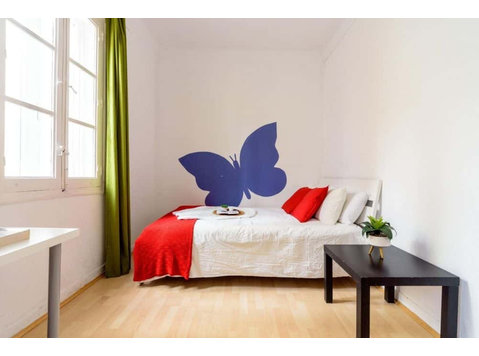 Encantadora habitación en Fernández de los Ríos - Appartementen