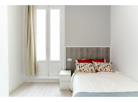 Encantadora habitación en Fuencarral - Apartments