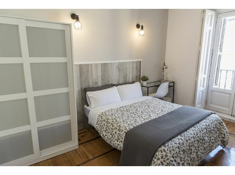 Espaciosa habitación en Conde de Romanones - Appartamenti