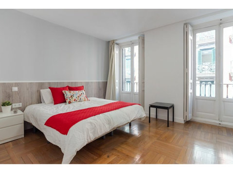 Espectacular habitación en Chamberí - Apartments