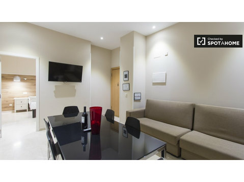 Fab 2-pokojowe mieszkanie do wynajęcia w Centro, Madryt - Mieszkanie