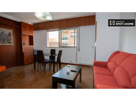 Guindalera, Madrid kiralık mobilyalı 2 yatak odalı daire - Apartman Daireleri
