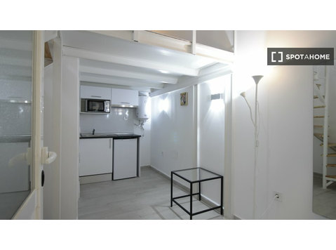 Tolle Studio-Wohnung zur Miete in Usera, Madrid - Wohnungen