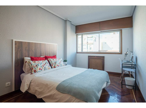 Hermosa habitacion doble en Retiro - Apartments