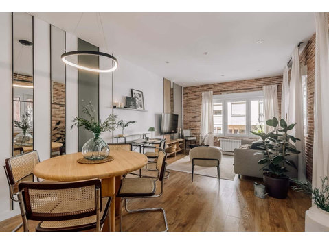Inti - 2 bedrooms in Centro - Apartamente