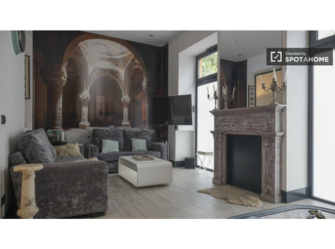 Luxurious 4-bedroom house in Salamanca, Madrid - 	
Lägenheter