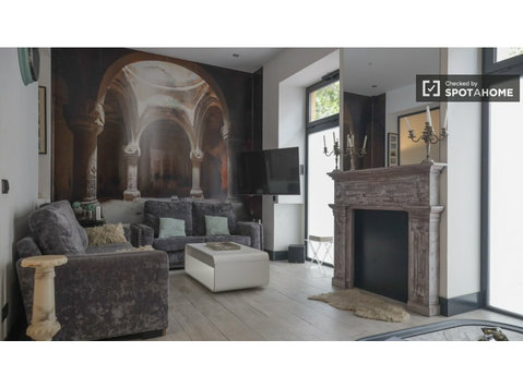 Luxurious 4-bedroom house in Salamanca, Madrid - Apartments