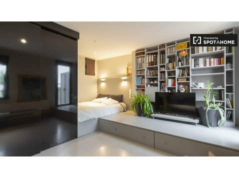 Marvelous studio apartment for rent in La Latina, Madrid - Apartamente