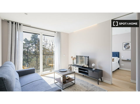 Moderno appartamento con 2 camere da letto in affitto ad… - Appartamenti