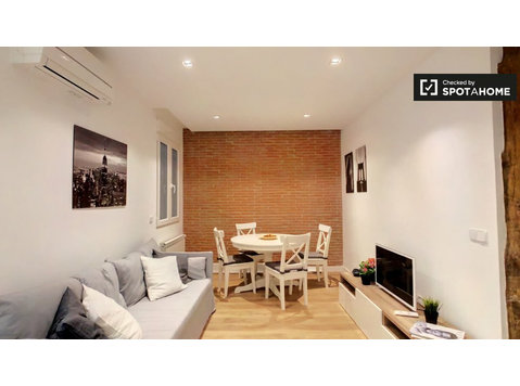 Moderne 2-Zimmer-Wohnung zur Miete in Malasaña, Madrid - Wohnungen